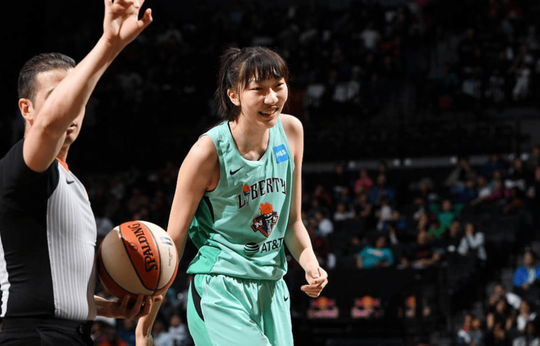 考场上的巨人 一位2米3高考生的故事考场现2米23高考生比姚明高吗